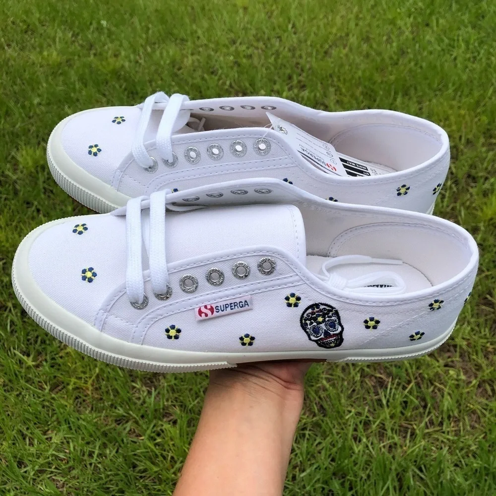 Superga x Chicas Latinas Women’s 2750 COTW Sneaker Size 7.5
